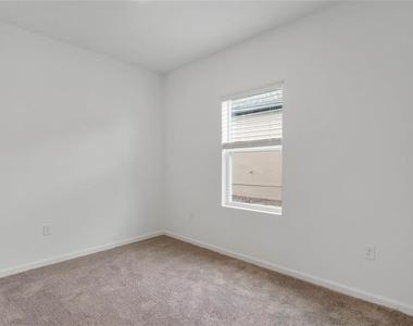 1877 Sierra Sun Way - Photo Thumbnail 12