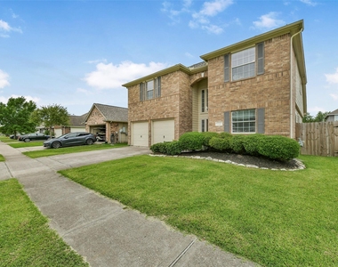 1120 Lasso Court - Photo Thumbnail 1
