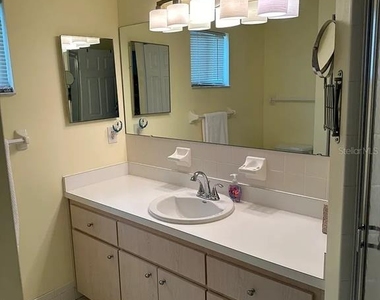 17808 Se 107th Terrace - Photo Thumbnail 10