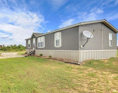 752 Road 5820 - Photo Thumbnail 1