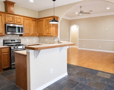 4414 Woodland Ridge Drive - Photo Thumbnail 2