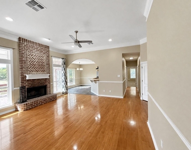 4414 Woodland Ridge Drive - Photo Thumbnail 3