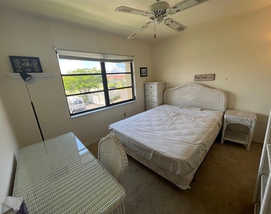 3221 White Ibis Court - Photo Thumbnail 13