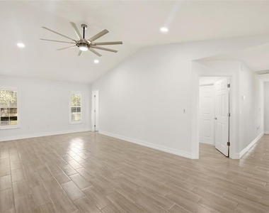 176 N Waterway Drive Nw - Photo Thumbnail 10