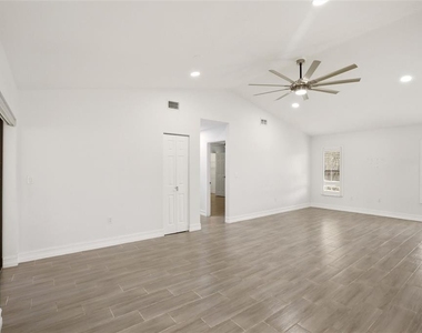 176 N Waterway Drive Nw - Photo Thumbnail 8