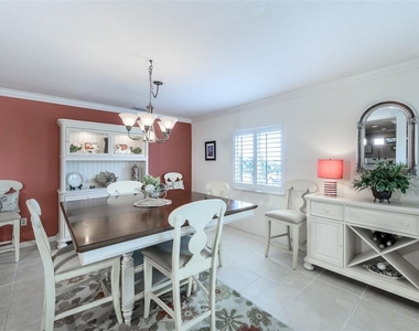 1477 Park Beach Circle - Photo Thumbnail 24