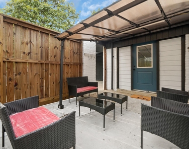 11103 Greenwillow Street - Photo Thumbnail 3