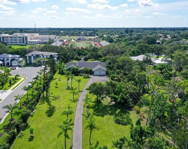 4935 Riverwood Avenue - Photo Thumbnail 7