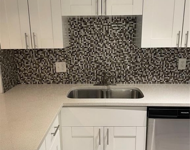 3700 S Osprey Avenue - Photo Thumbnail 12