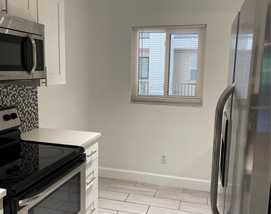 3700 S Osprey Avenue - Photo Thumbnail 9