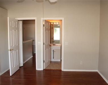 5016 Misty Canal Place - Photo Thumbnail 10