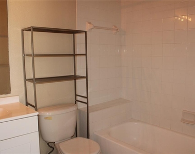 5016 Misty Canal Place - Photo Thumbnail 11