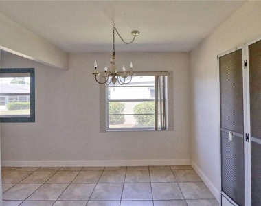 302 Canton Court - Photo Thumbnail 8
