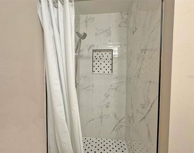 302 Canton Court - Photo Thumbnail 20