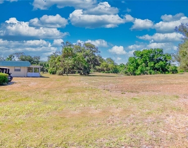 101 Cambridge Trail - Photo Thumbnail 33