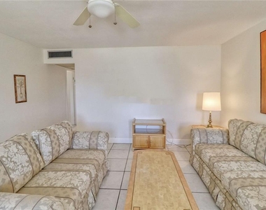 101 Cambridge Trail - Photo Thumbnail 6