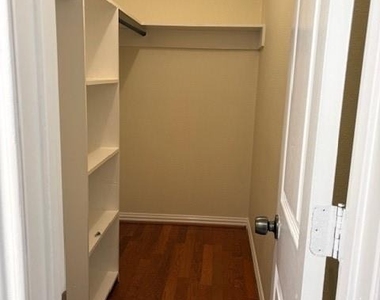 1500 Bay Area Boulevard - Photo Thumbnail 9