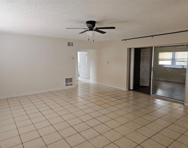 7409 Manatee Street - Photo Thumbnail 6