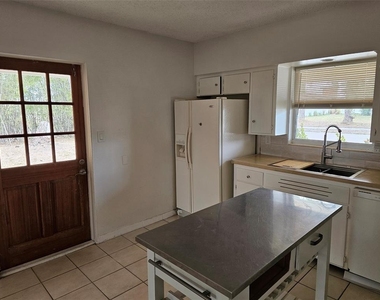 7409 Manatee Street - Photo Thumbnail 3