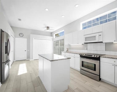 6714 Hickory Hammock Circle - Photo Thumbnail 6