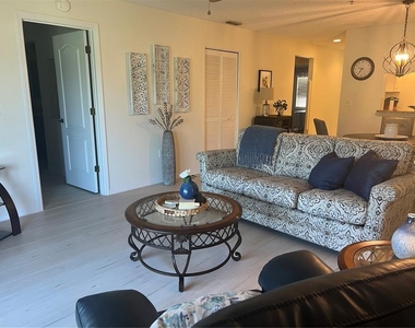 6501 Stone River Road - Photo Thumbnail 12