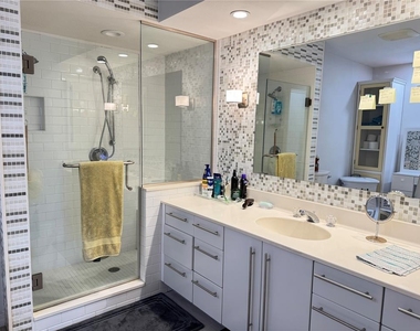 5371 Crestlake Boulevard - Photo Thumbnail 11