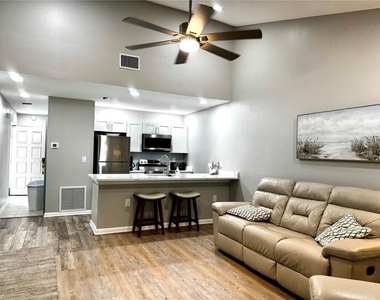4707 Winslow Beacon - Photo Thumbnail 3