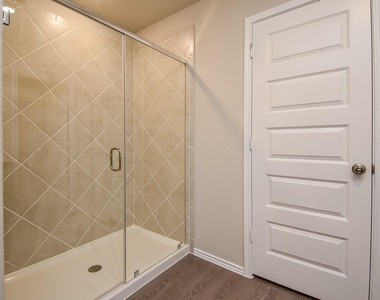 8006 Camphor Court - Photo Thumbnail 15