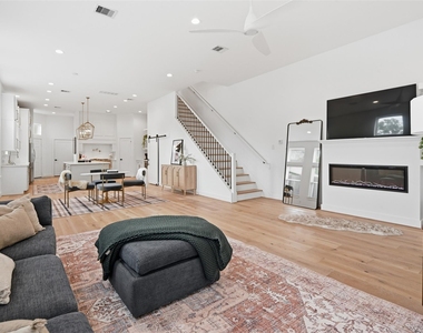 510 E 28th Street - Photo Thumbnail 14