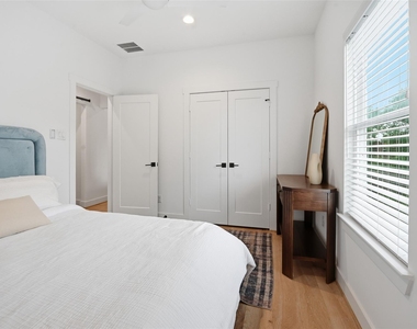 510 E 28th Street - Photo Thumbnail 25