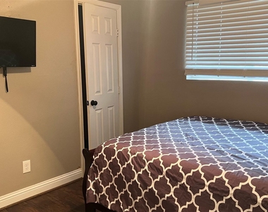 6335 Tall Willow Drive - Photo Thumbnail 26