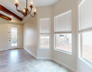 14741 Tierra Harbor Avenue - Photo Thumbnail 8