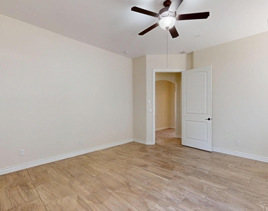 14741 Tierra Harbor Avenue - Photo Thumbnail 17