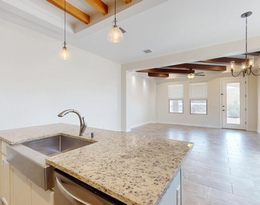 14741 Tierra Harbor Avenue - Photo Thumbnail 7