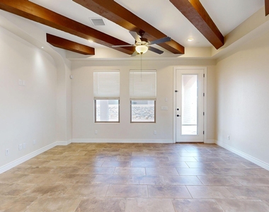 14741 Tierra Harbor Avenue - Photo Thumbnail 10