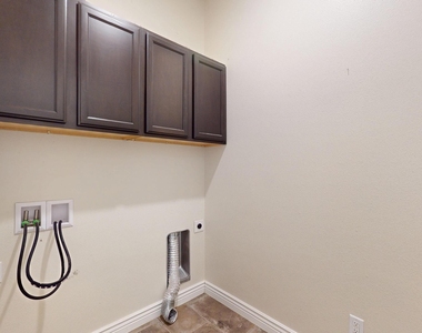 14741 Tierra Harbor Avenue - Photo Thumbnail 36