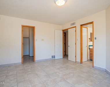 11670 Rufus Brijalba Drive - Photo Thumbnail 15