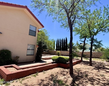 11670 Rufus Brijalba Drive - Photo Thumbnail 4