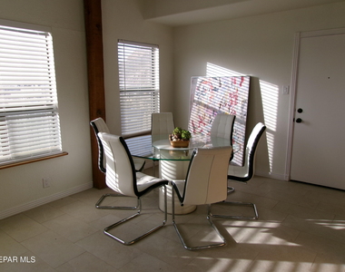 294 Vaquero Lane - Photo Thumbnail 10