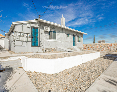 3622 Douglas Avenue - Photo Thumbnail 6