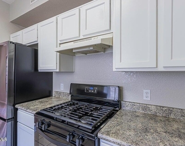 4600 Leeds Avenue - Photo Thumbnail 13