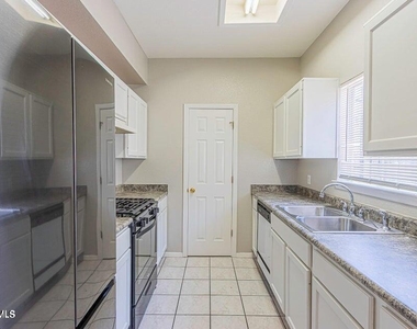 4600 Leeds Avenue - Photo Thumbnail 11