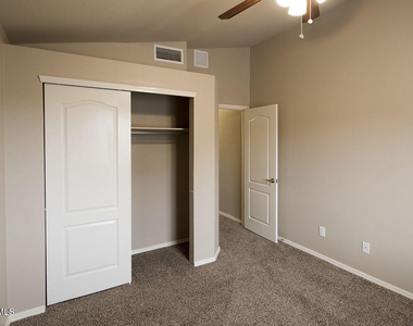 228 Flor Azucena Drive - Photo Thumbnail 11