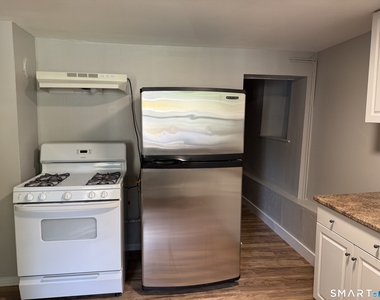 37 Farnham Avenue - Photo Thumbnail 1