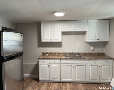 37 Farnham Avenue - Photo Thumbnail 2
