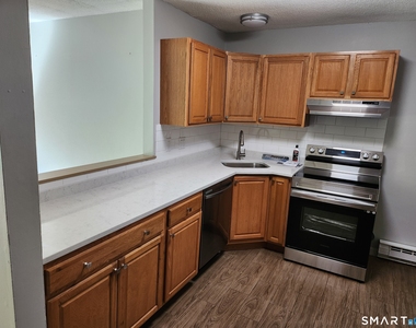 96 Wellington Drive - Photo Thumbnail 3