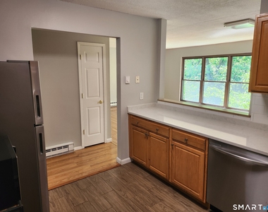 96 Wellington Drive - Photo Thumbnail 4