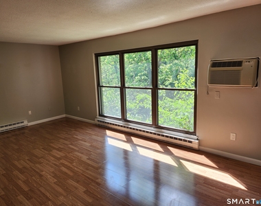 96 Wellington Drive - Photo Thumbnail 5