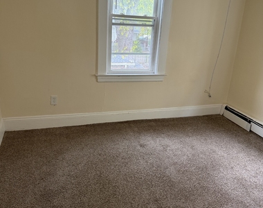 452 Hillside Avenue - Photo Thumbnail 10