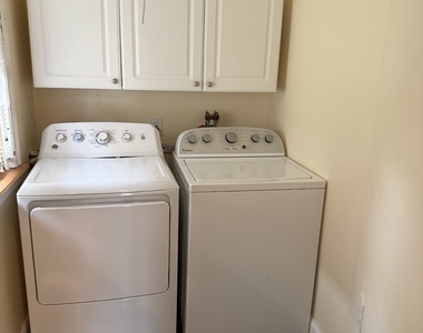 452 Hillside Avenue - Photo Thumbnail 12